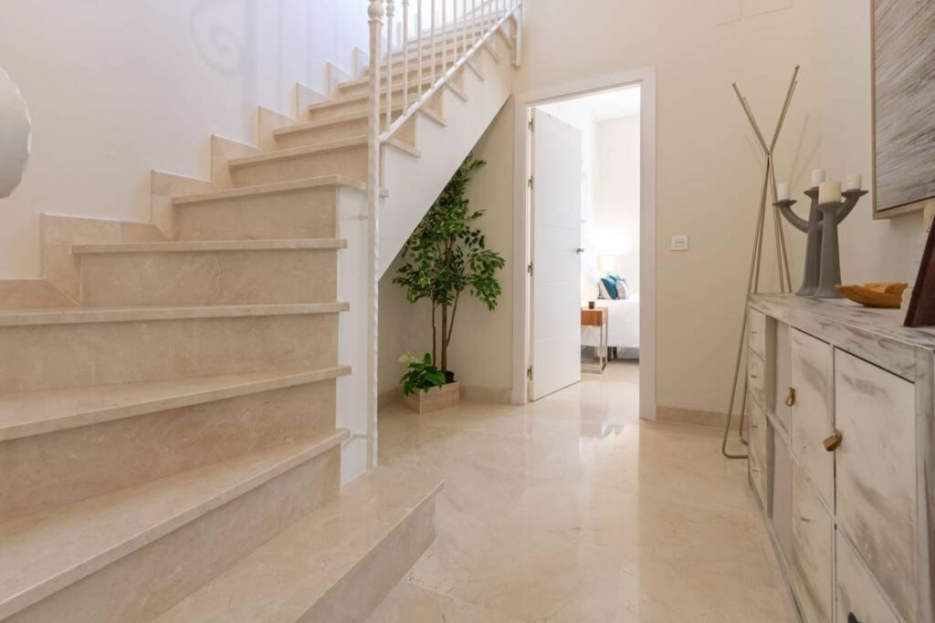 Lumbreras Deluxe Suite By Valcambre Siviglia Esterno foto